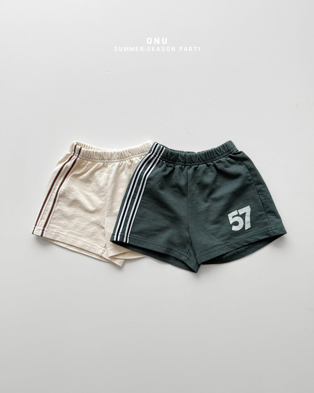 Onu '57' Appliqué Tee & Side-Stripe Shorts Set (+ Optional NY Ball Cap)