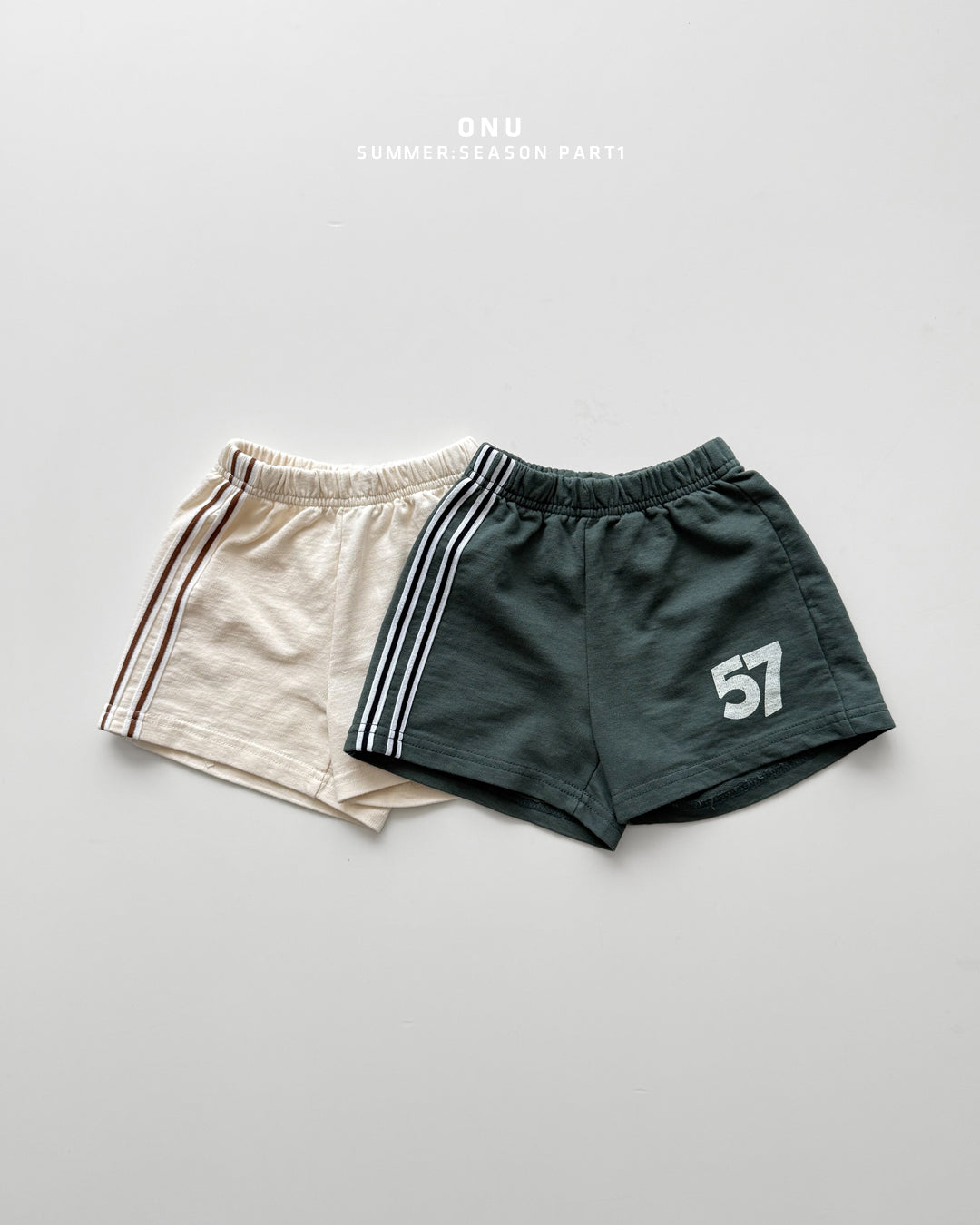 Onu '57' Appliqué Tee & Side-Stripe Shorts Set (+ Optional NY Ball Cap)
