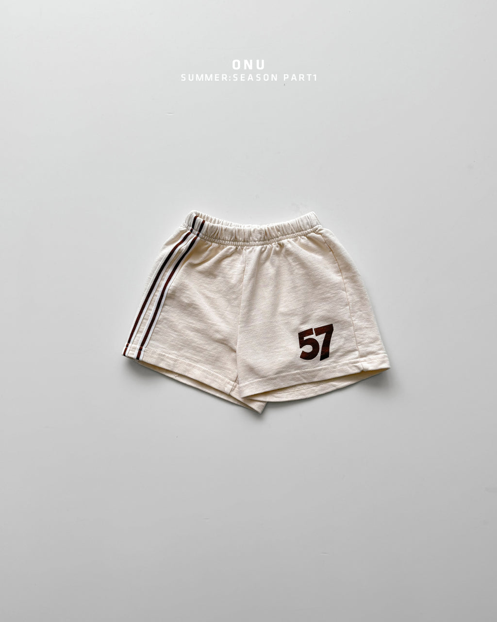 Onu '57' Appliqué Tee & Side-Stripe Shorts Set (+ Optional NY Ball Cap)
