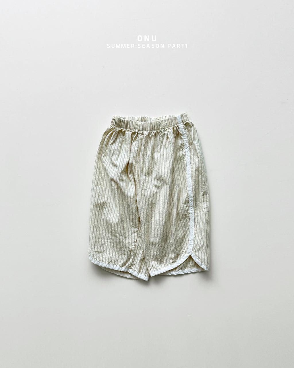 Onu Back U-Neck Tee & Stripe Wide Pants Set