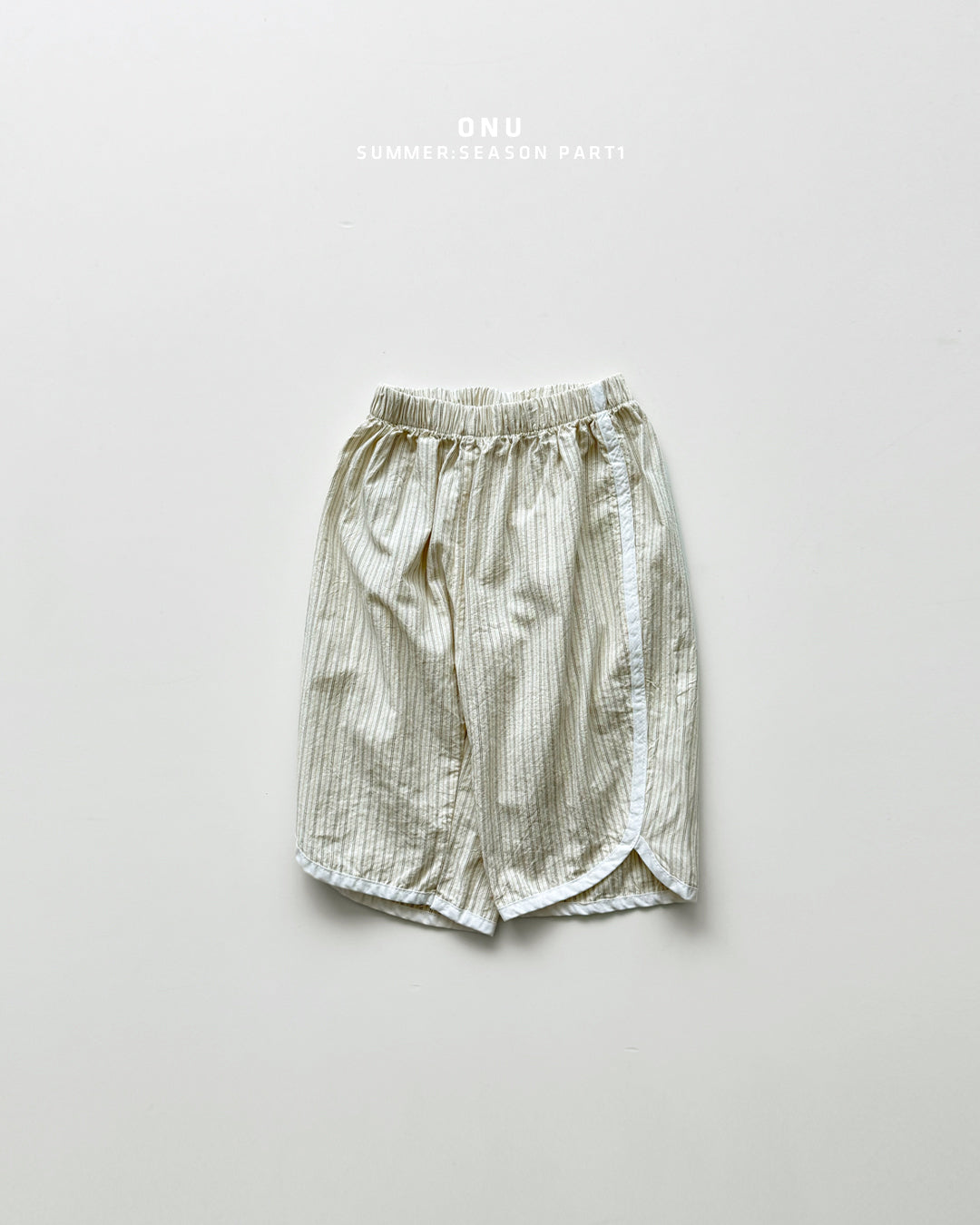 Onu Back U-Neck Tee & Stripe Wide Pants Set