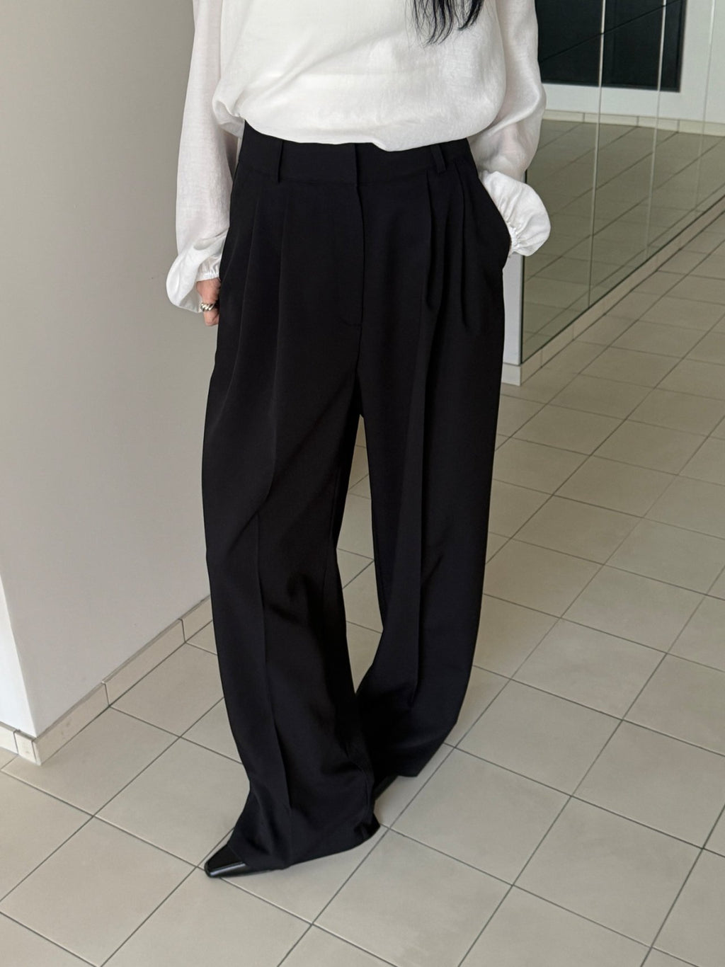 Pantaloni ampi a pieghe