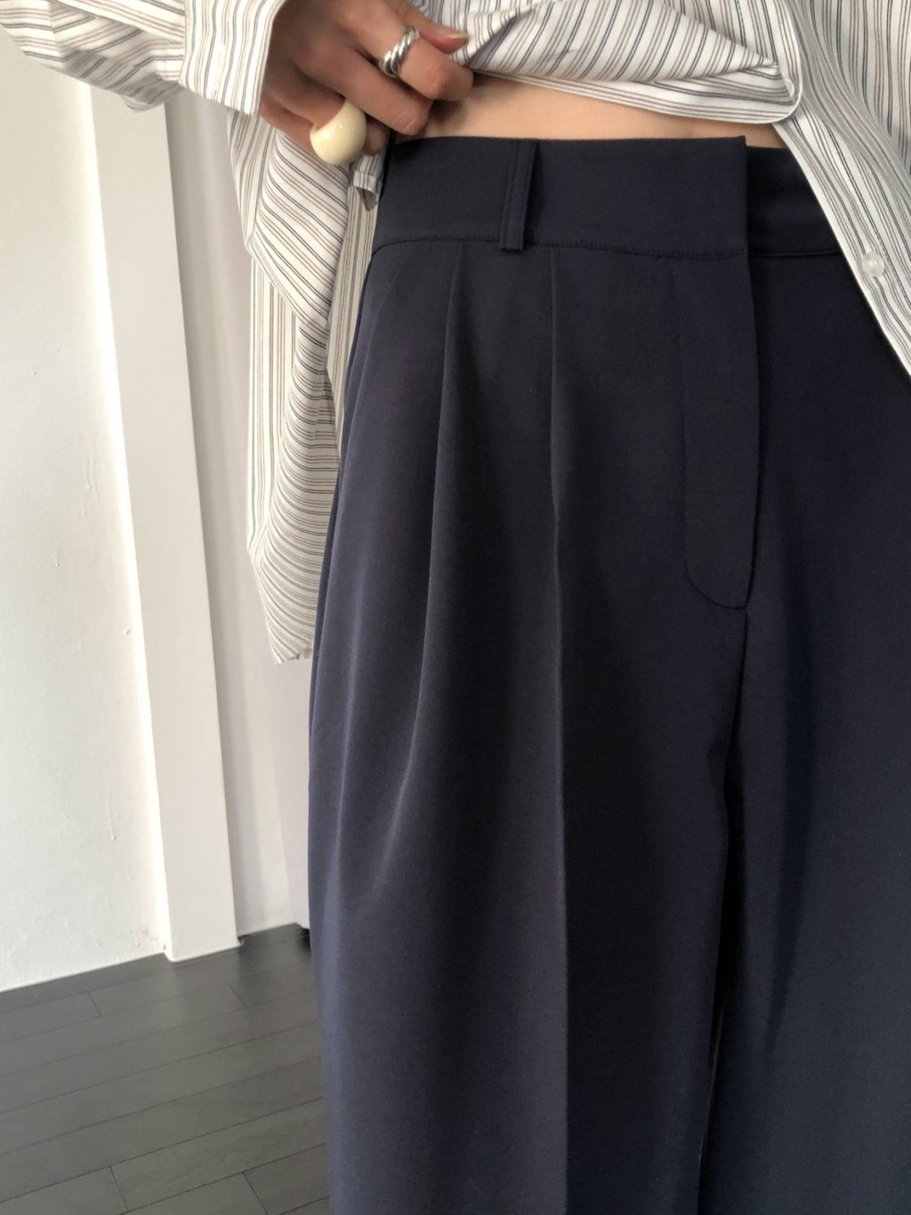 Pantaloni ampi a pieghe