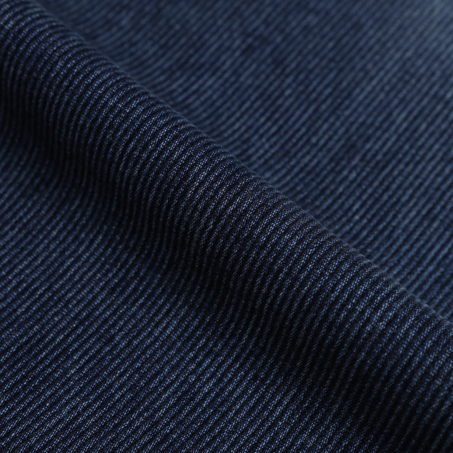 Jeans ampi in velluto a coste in vita