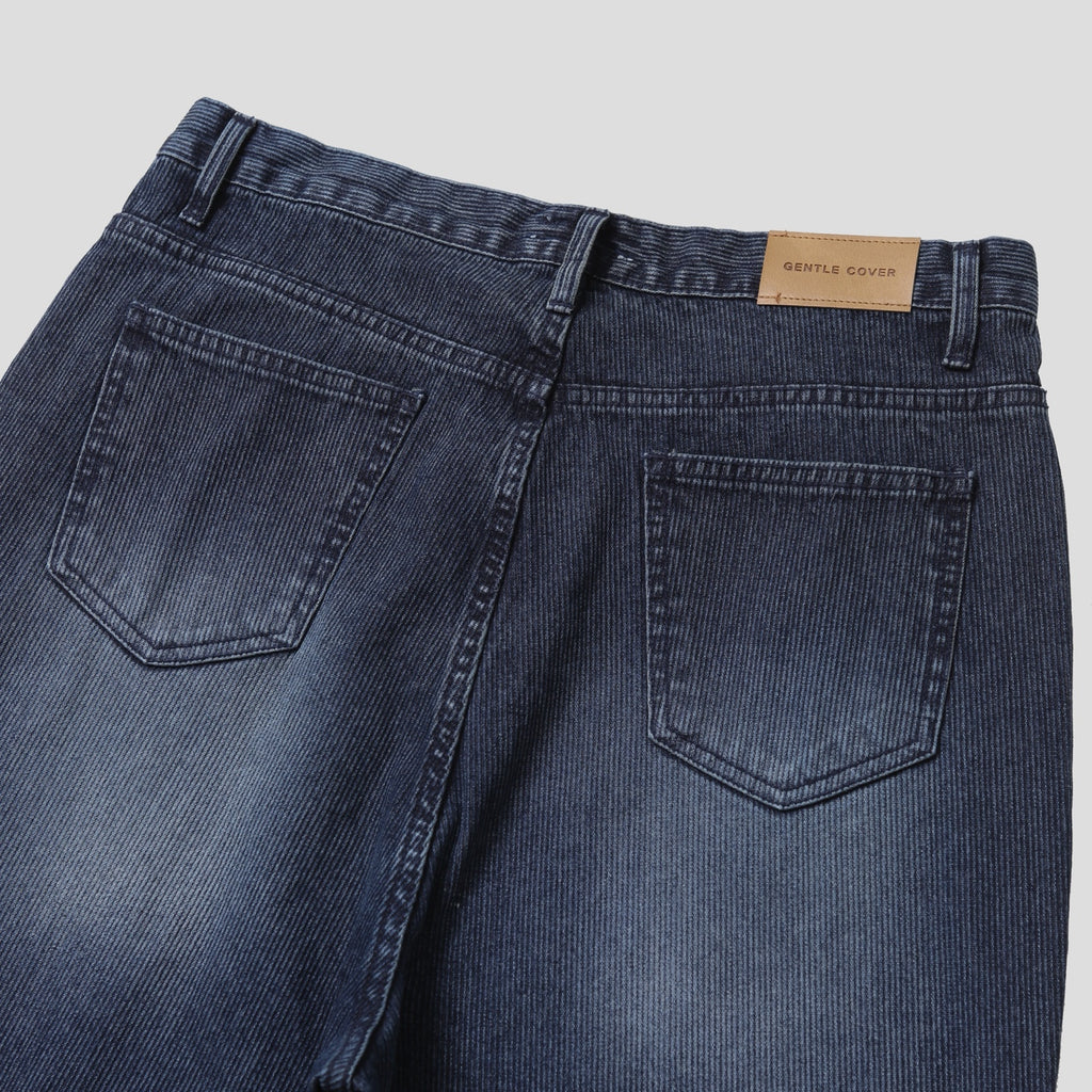 Jeans ampi in velluto a coste in vita