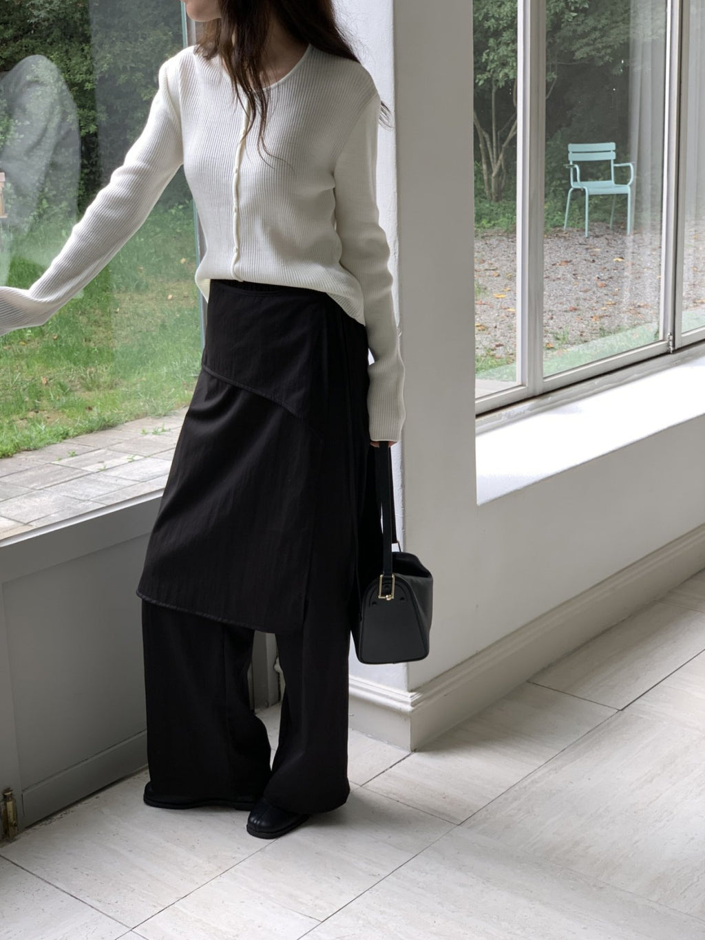 Top in maglia a costine con bottoni