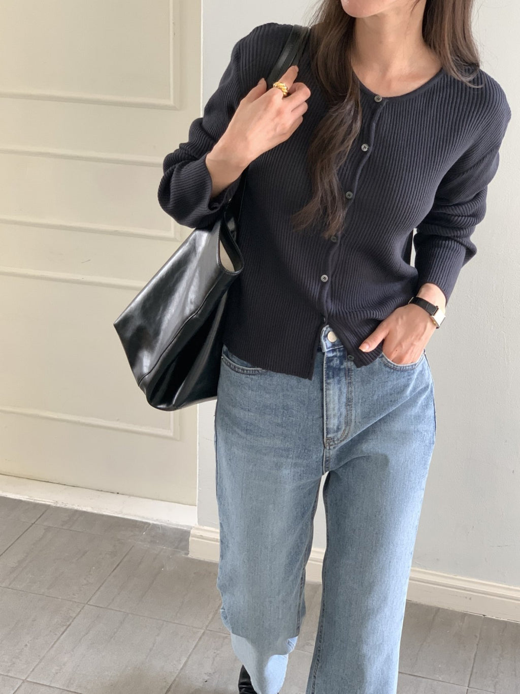 Top in maglia a costine con bottoni