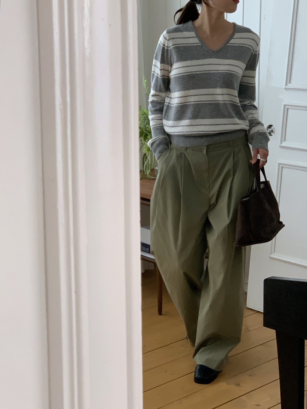 Maglione in maglia scollo a V a righe in misto cashmere