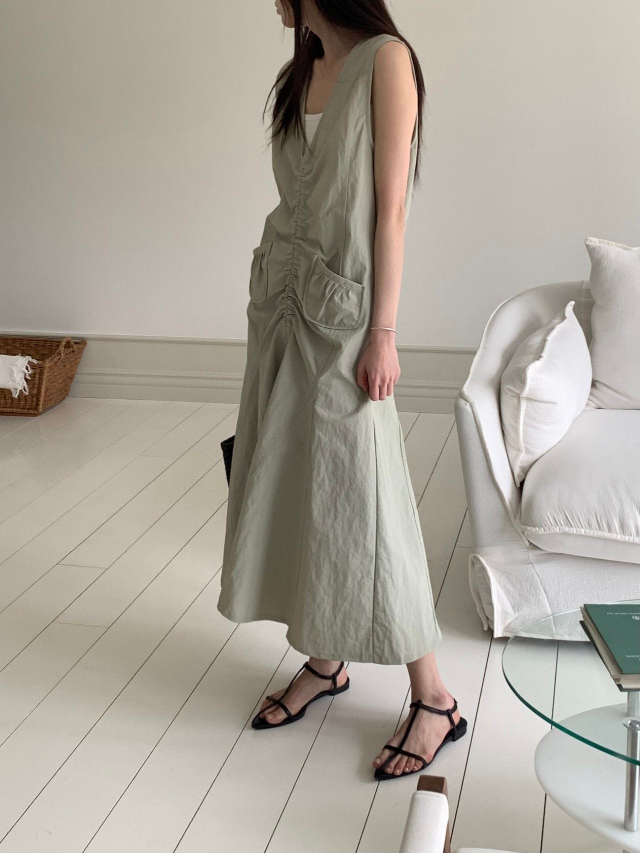 Rüschentaschen-Nylon-Einteiler Kleid