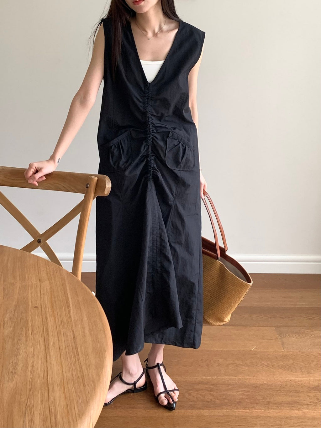 Vestito intero in nylon con tasche arricciate