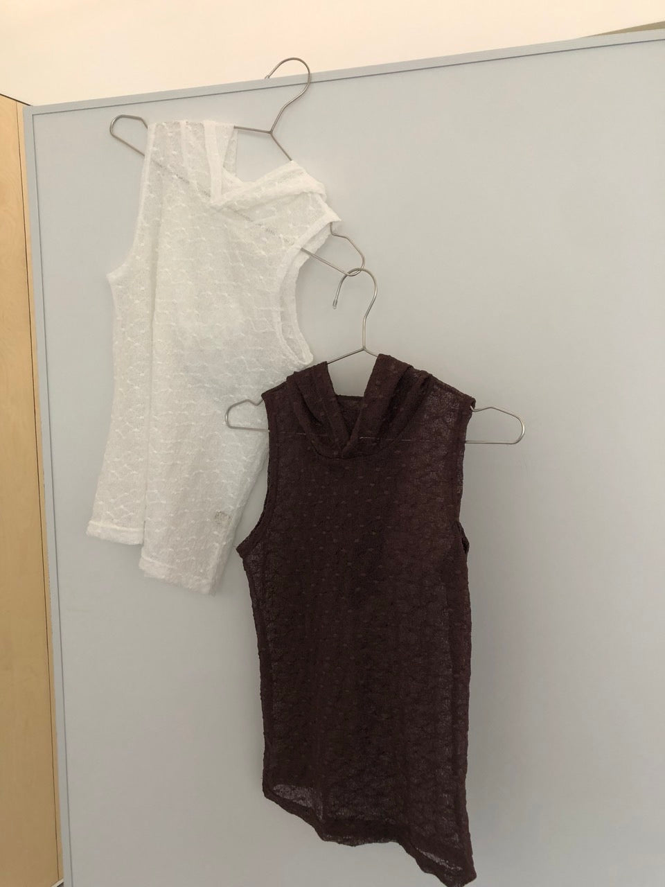 (2Pack) Vivid Lace Hooded Tank Top