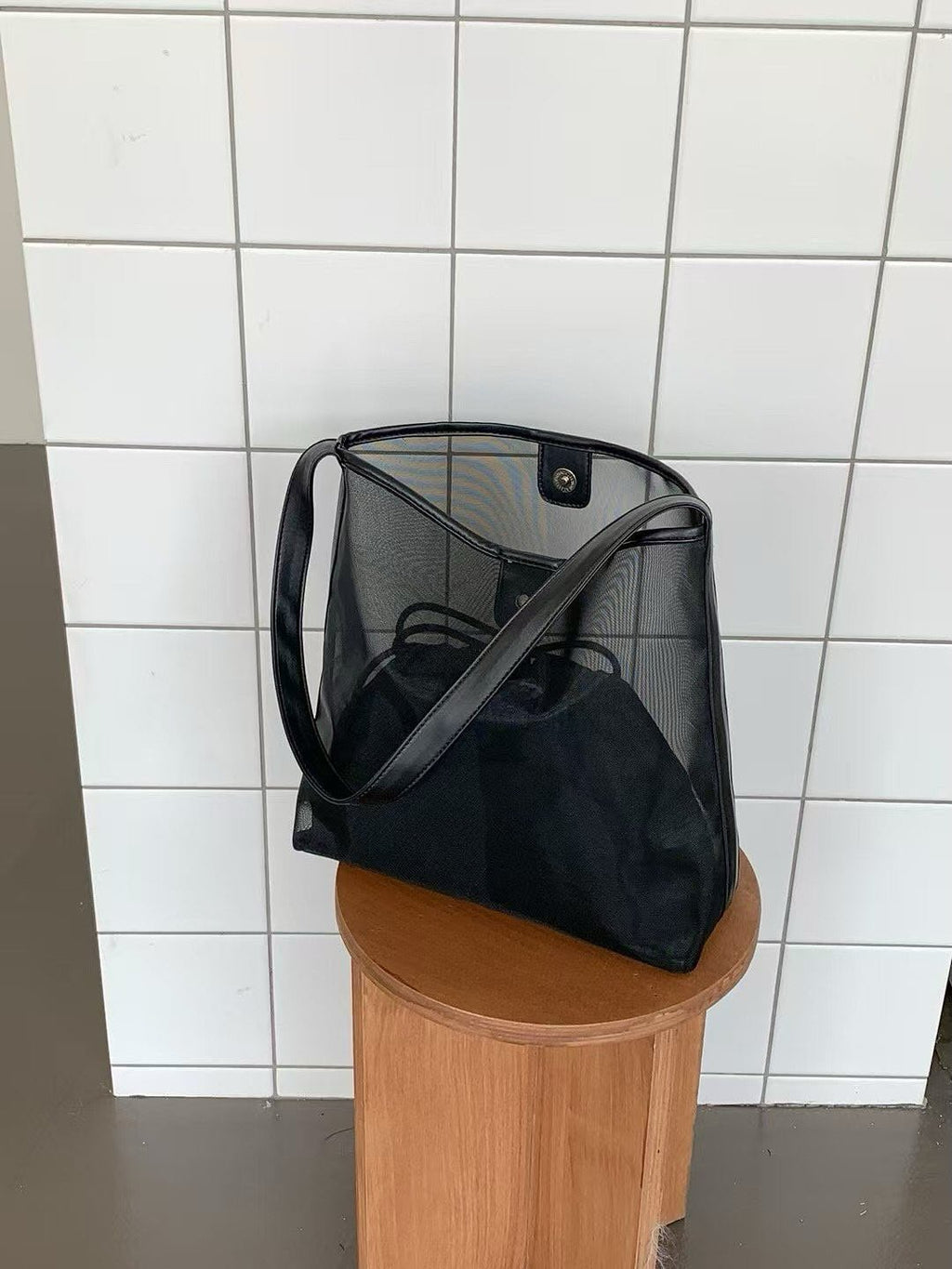 Melo Mesh Shoulder Bag with Pouch