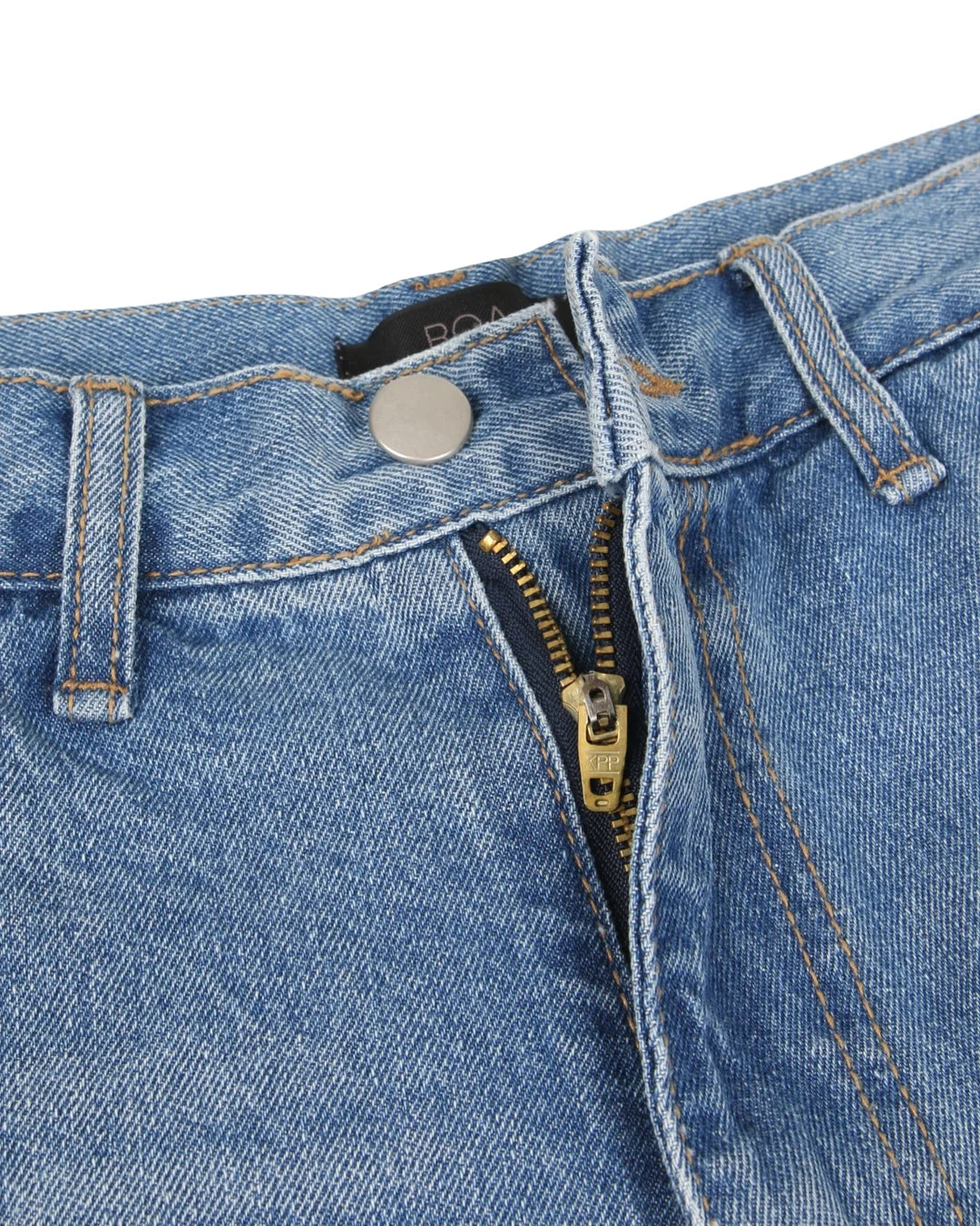 Roa frayed side panel denim shorts in Blue, Cotton 100% fabric close-up