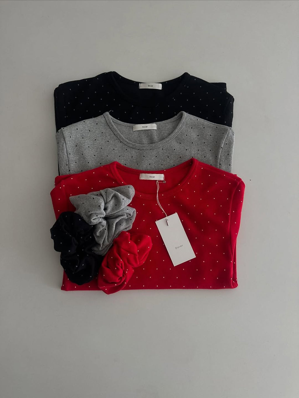 T-shirt crop a pois 1+1