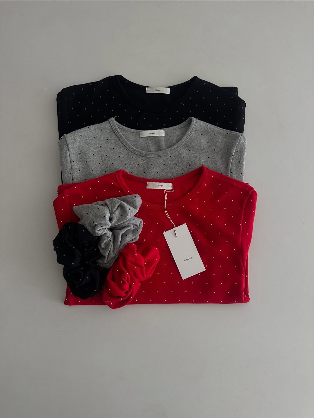 T-shirt crop a pois 1+1