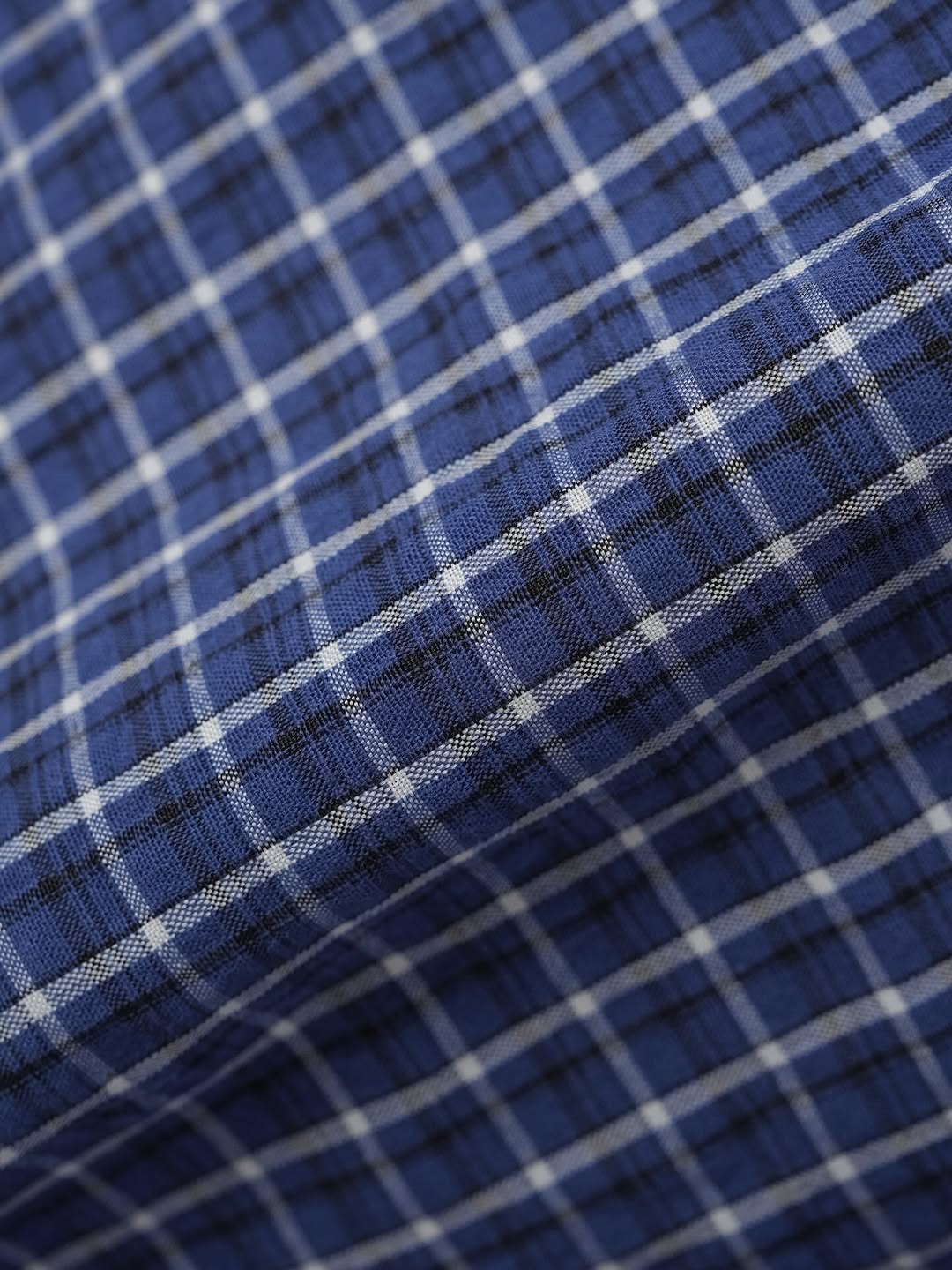 Camicia a maniche lunghe a quadri semi-corta