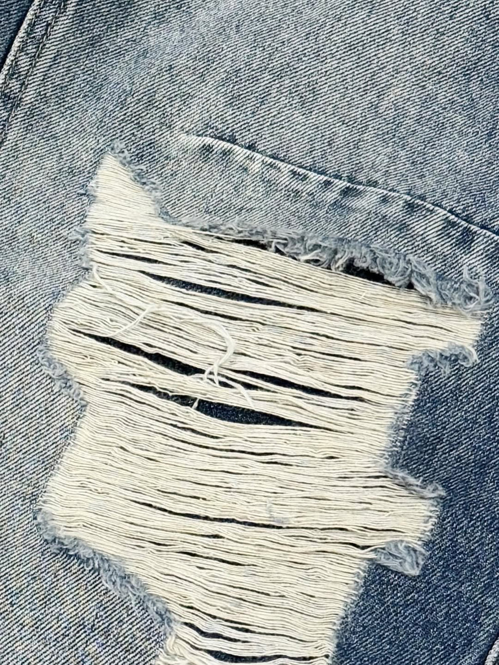 Pantaloni Larghi in Denim Carpenter con Strappi Consistenti