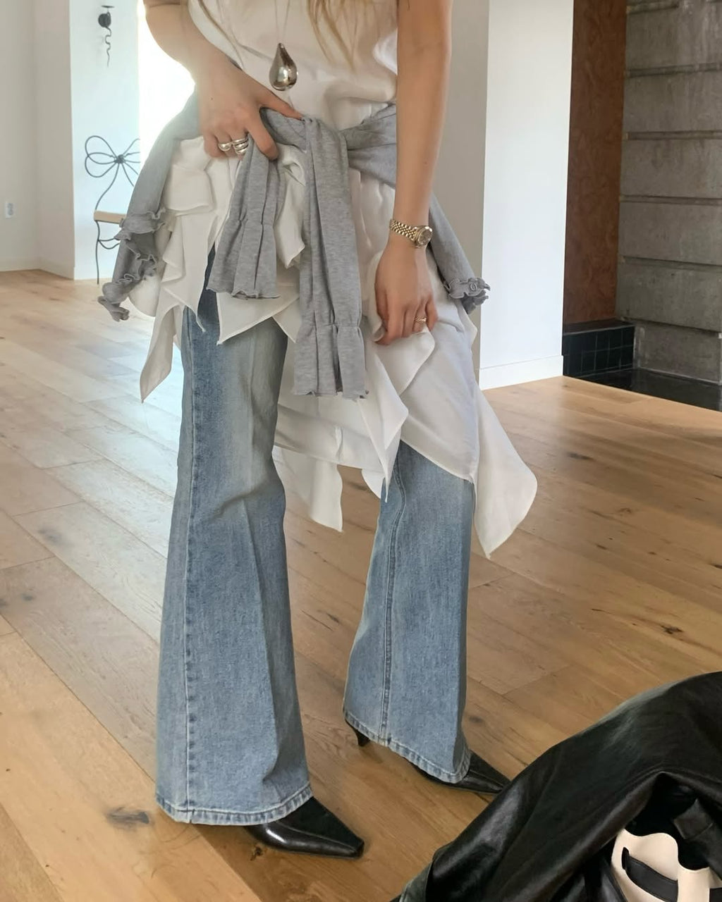 Pantaloni in denim svasati a vita media