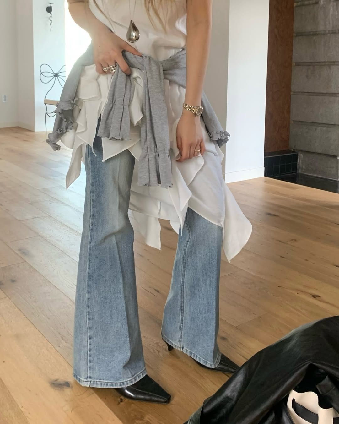 Pantaloni in denim svasati a vita media