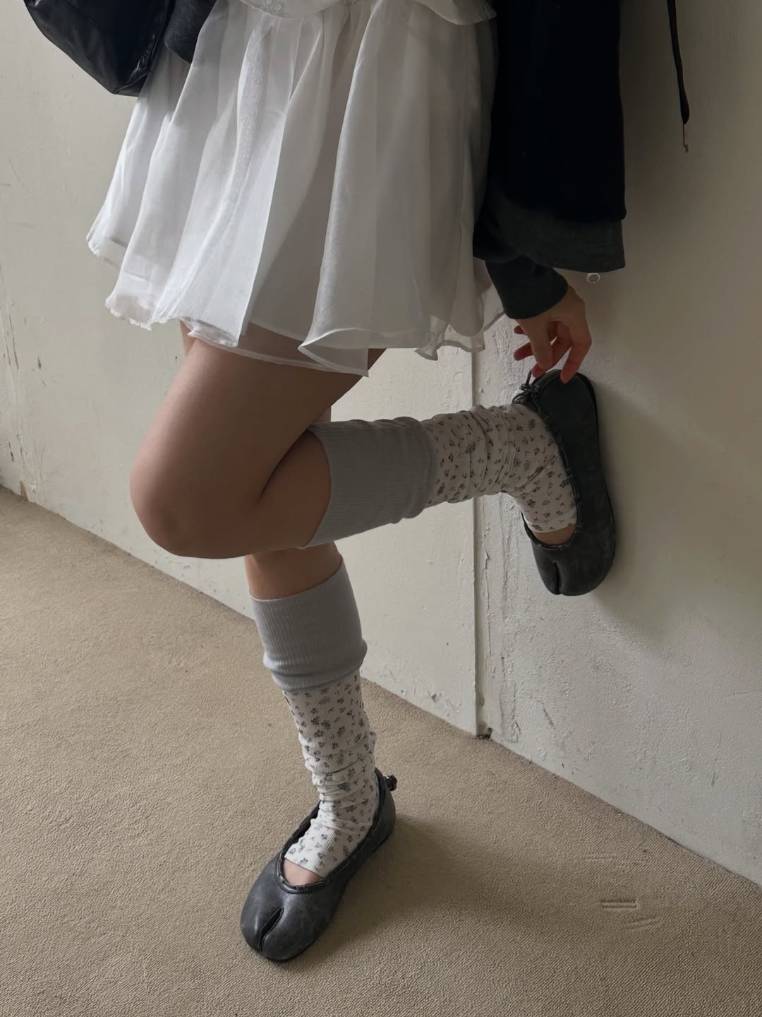 Excuse Floral Print Leg Warmers with Thumb Hole