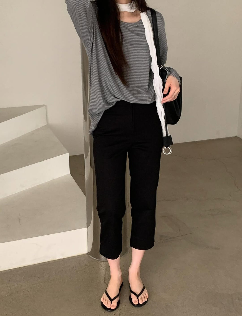Pantaloni dritti alla caviglia neri