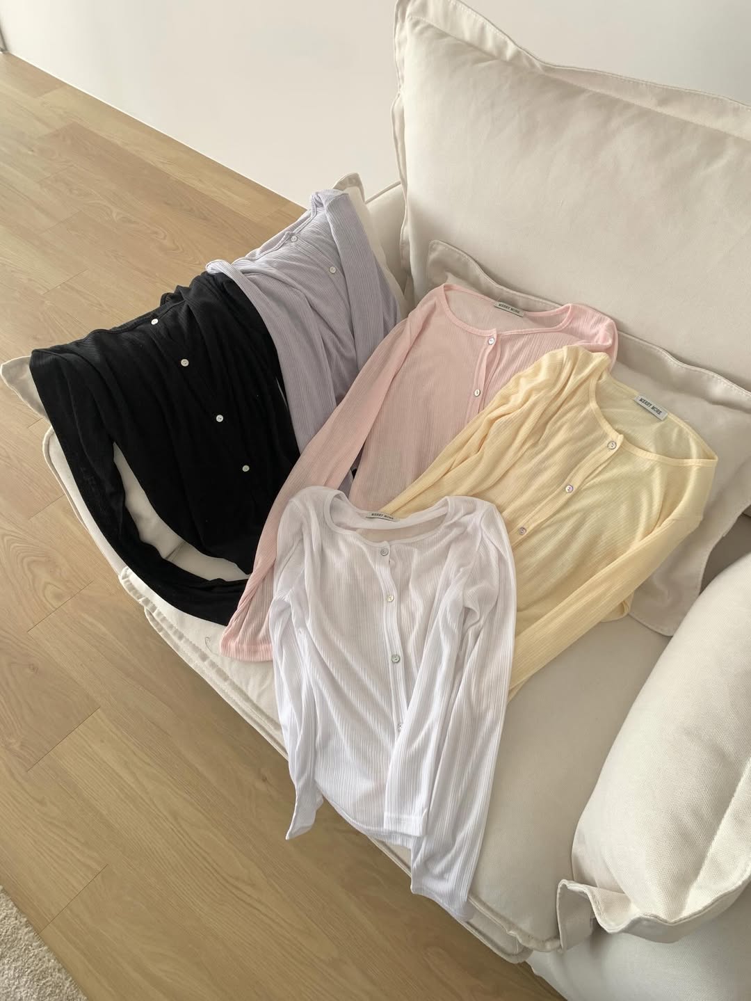 Merrymore Wave Edge Camisole & Cardigan Set