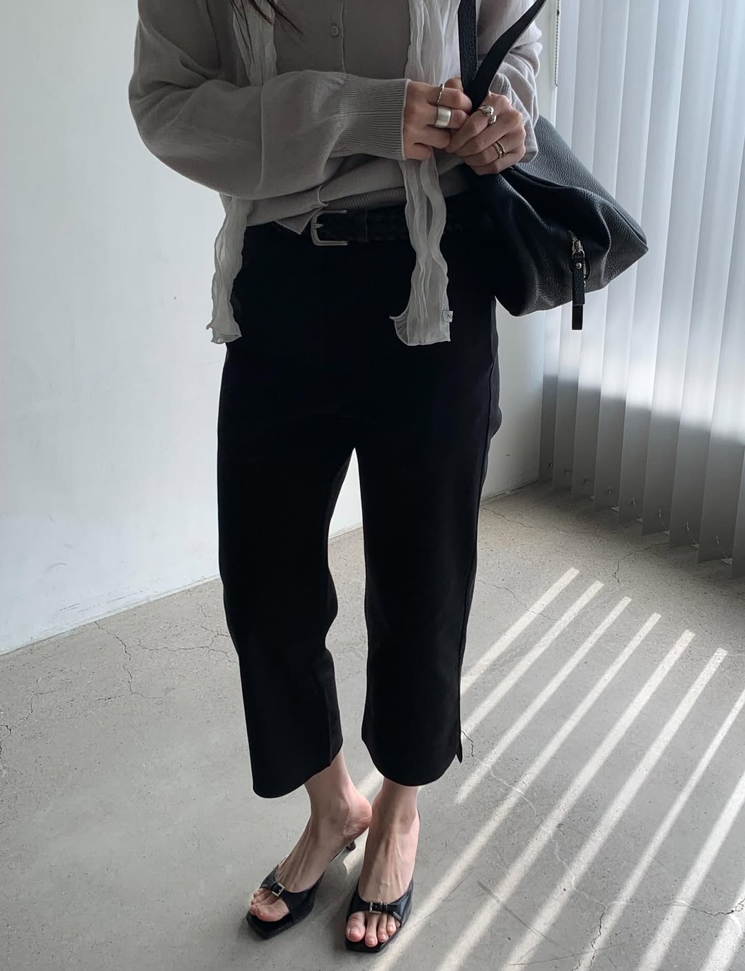 Pantaloni dritti alla caviglia neri