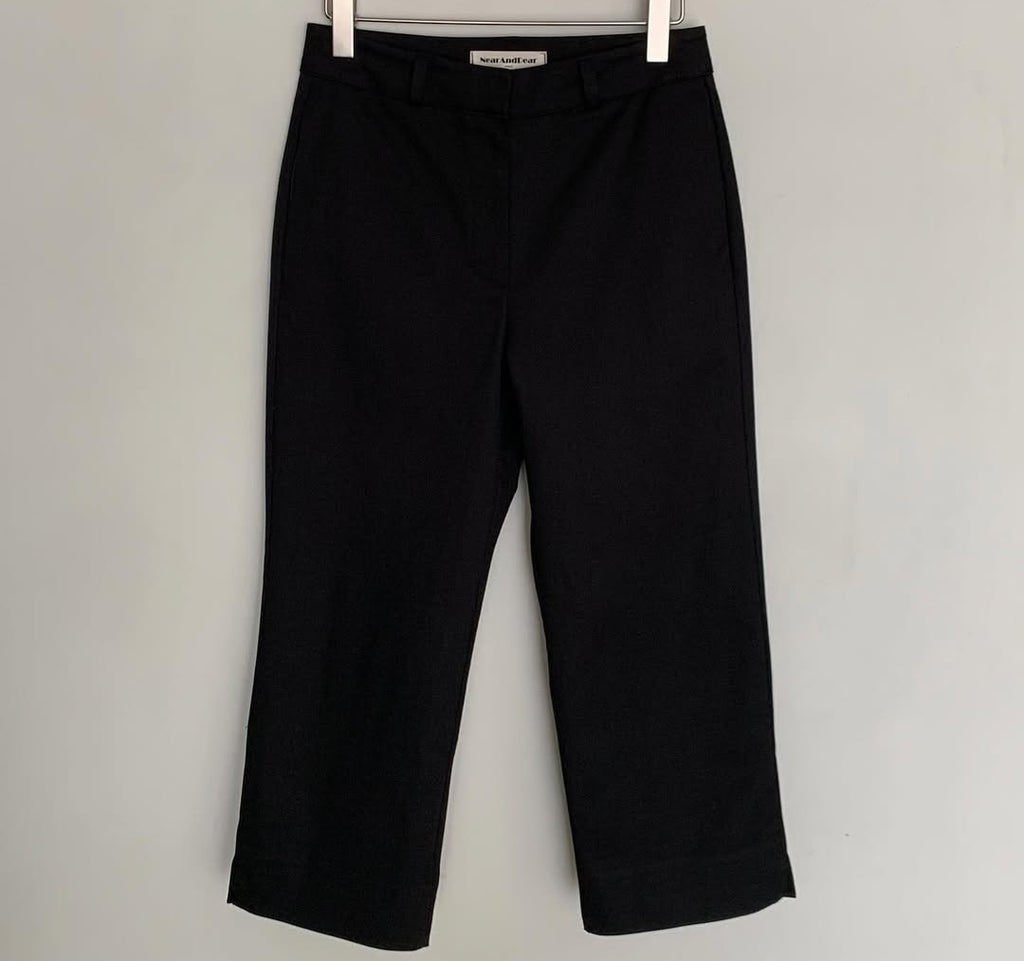 Pantaloni dritti alla caviglia neri