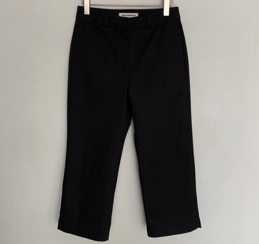Pantaloni dritti alla caviglia neri