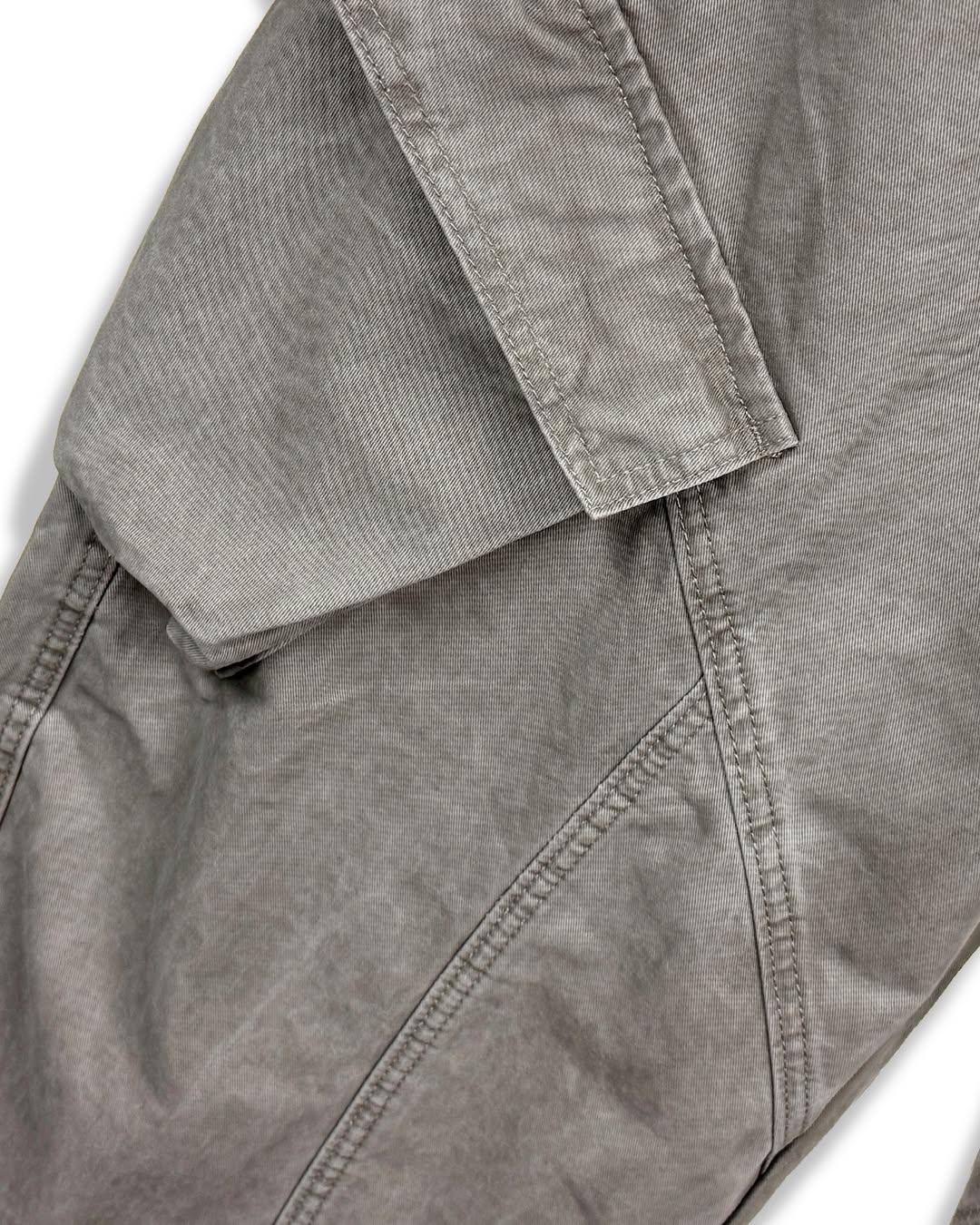 Pantaloni Cargo Curvi Tinto in Capo
