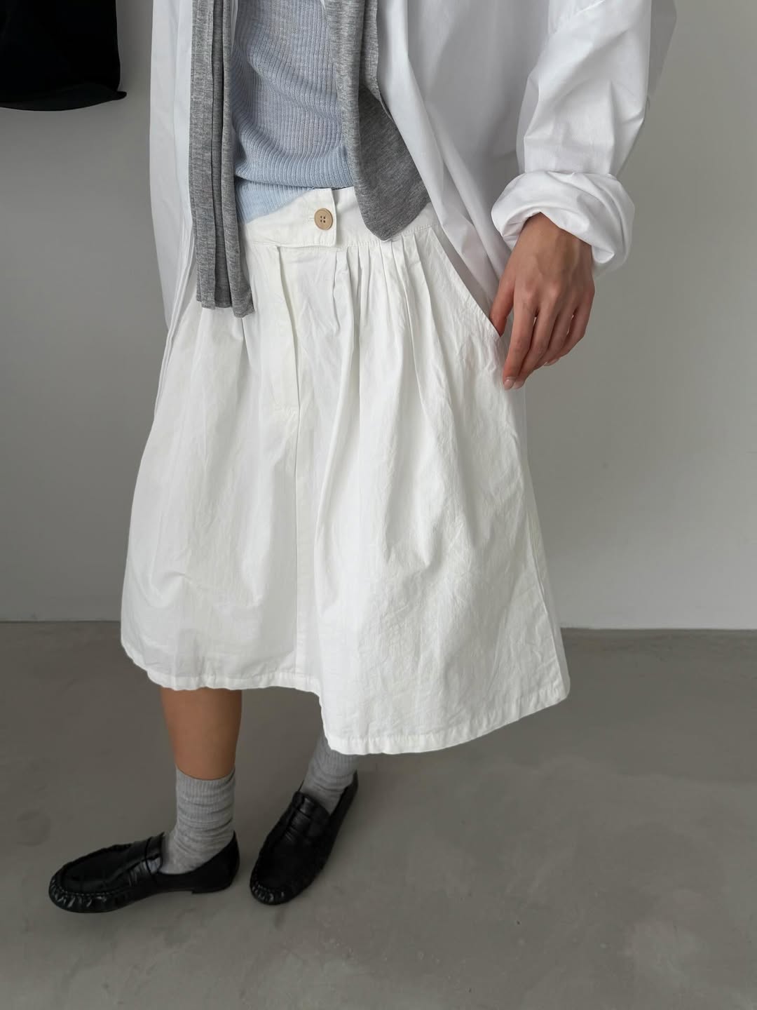 Favert Tuck Pleat Balloon Hem Midi Skirt — Cotton Elastic Waist Front Button