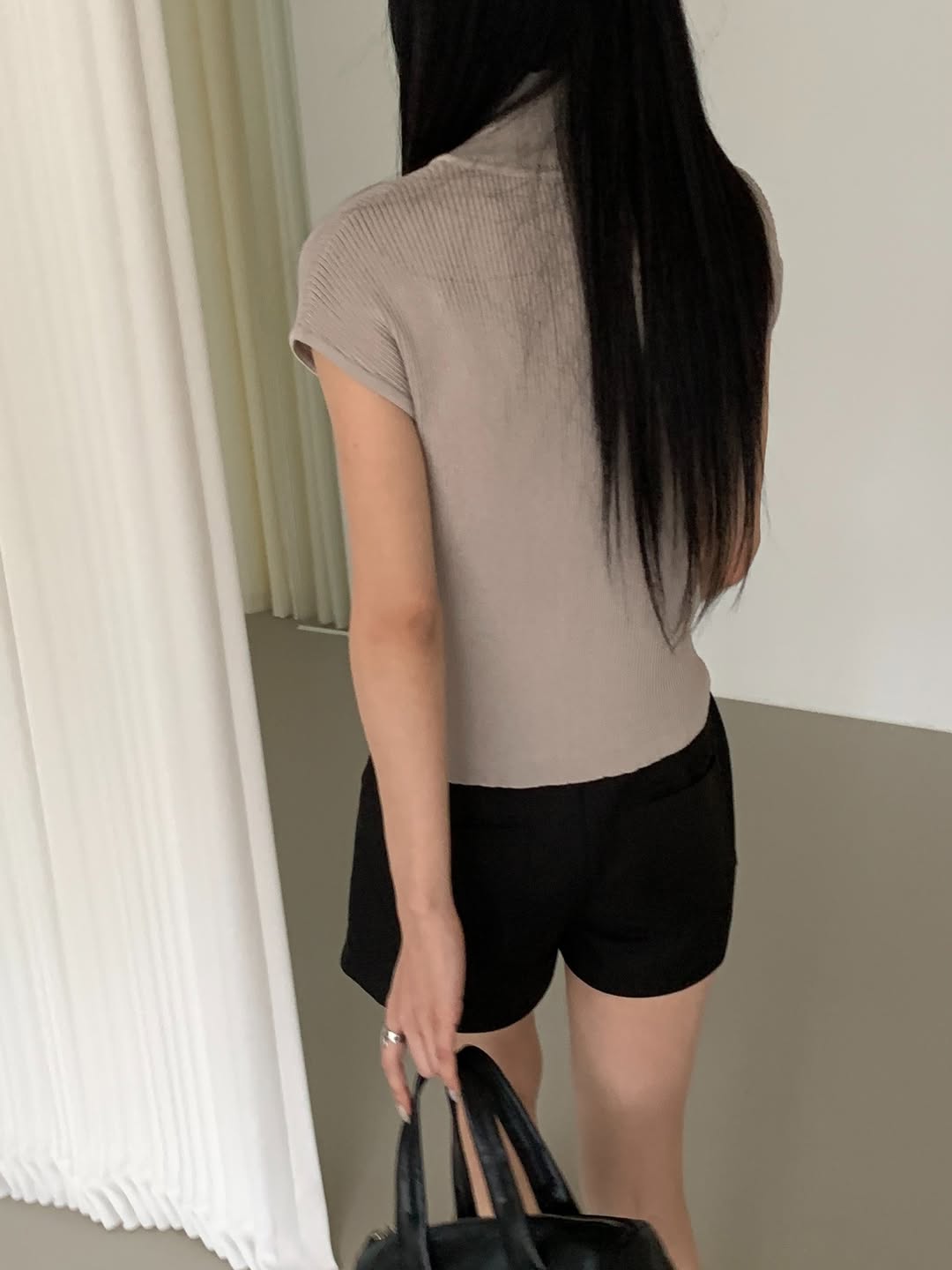 Merrymore Ribbed Henley Neck Cap Sleeve Cropped Knit Top
