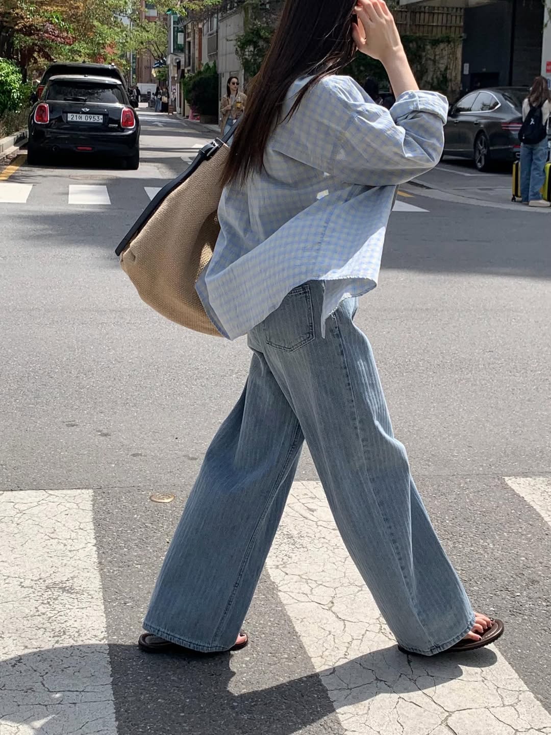 Areing Pinstripe Wide-Leg Jeans — Light Wash Denim