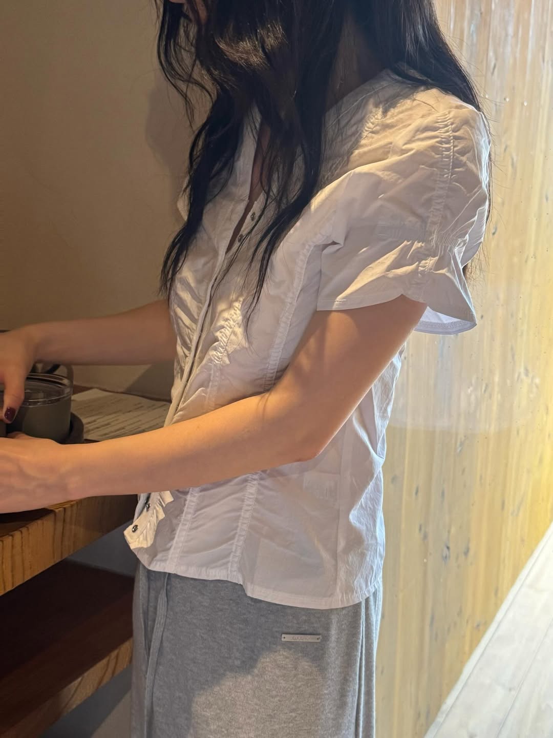 OboaeHaus Wrinkle Ruffle Trim Short Sleeve Shirt
