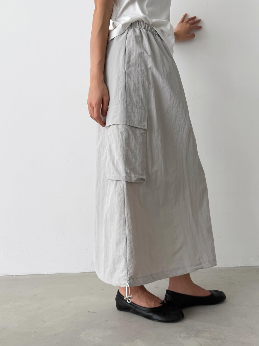 Favert Cargo Pocket Balloon Nylon Skirt — Nylon Elastic Waist Drawstring