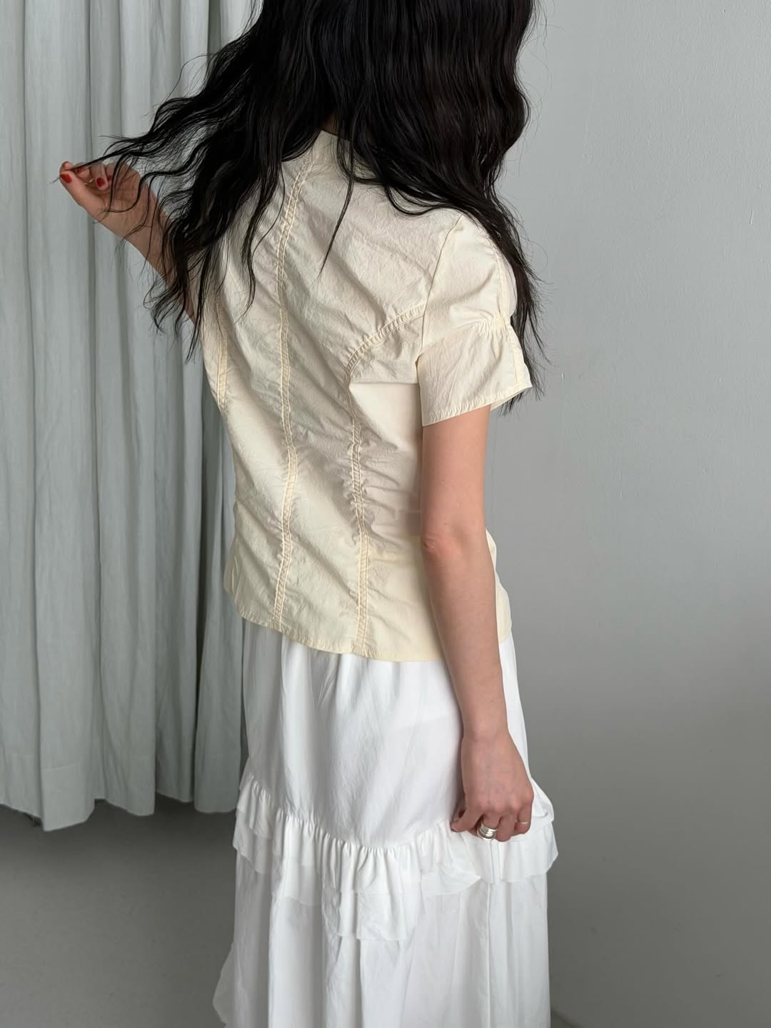 OboaeHaus Wrinkle Ruffle Trim Short Sleeve Shirt