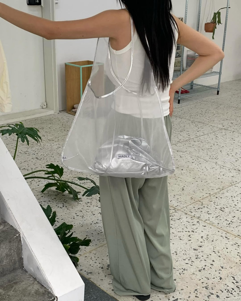 Madly Clear Mesh Big Tote Bag with Silver Pouch