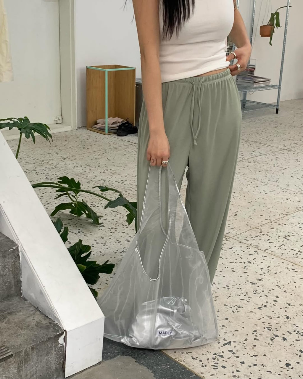 Madly Clear Mesh Big Tote Bag with Silver Pouch