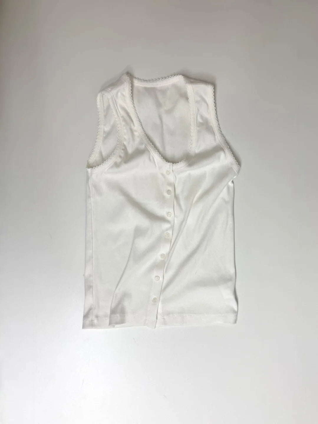 (2pack) Generation Lace Trim U-Neck Open Button Sleeveless Top