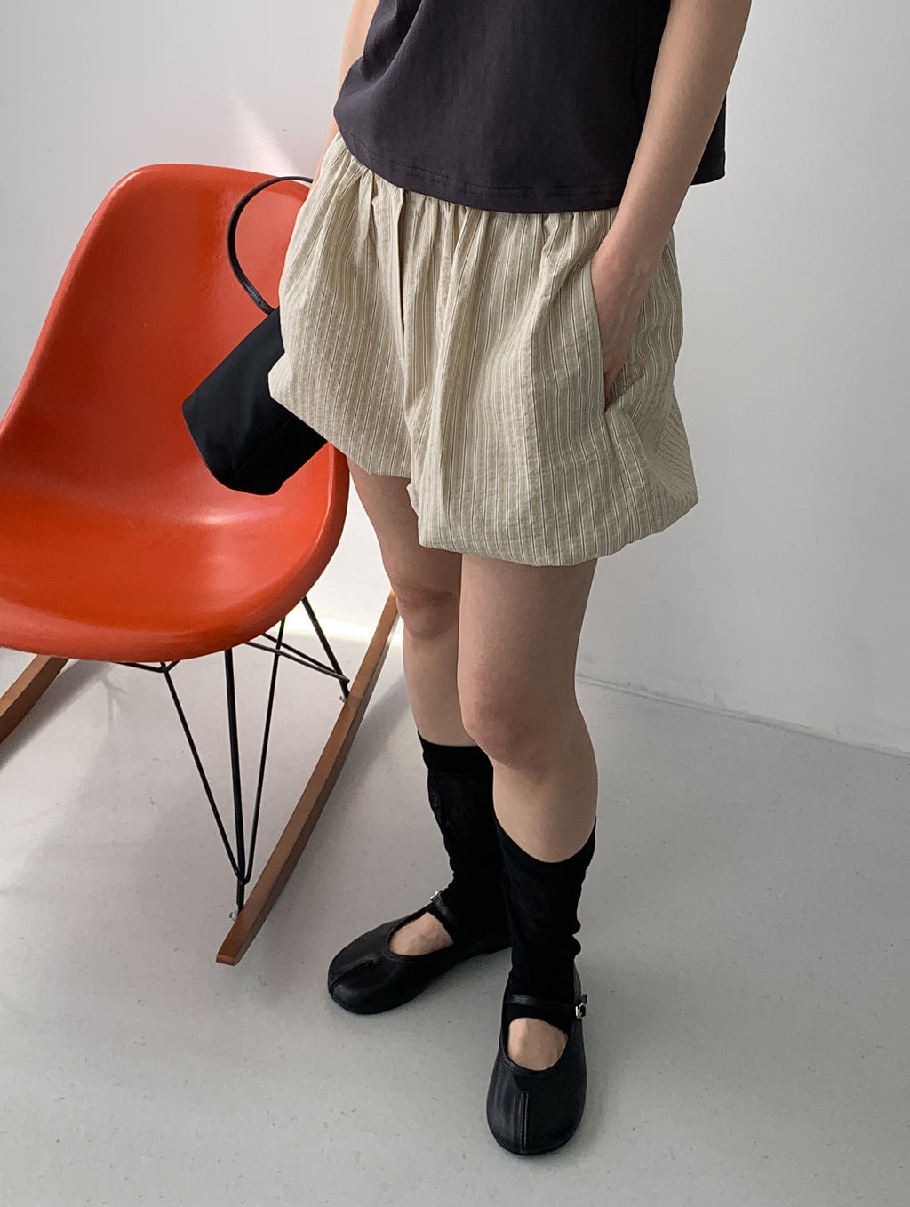 Vive L striped balloon shorts in Blue, front view styled