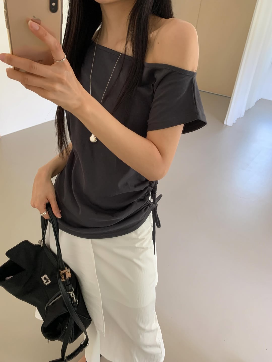 (2pack) Merrymore Berlin One Off-Shoulder Drawstring Cropped T-Shirt — One Size