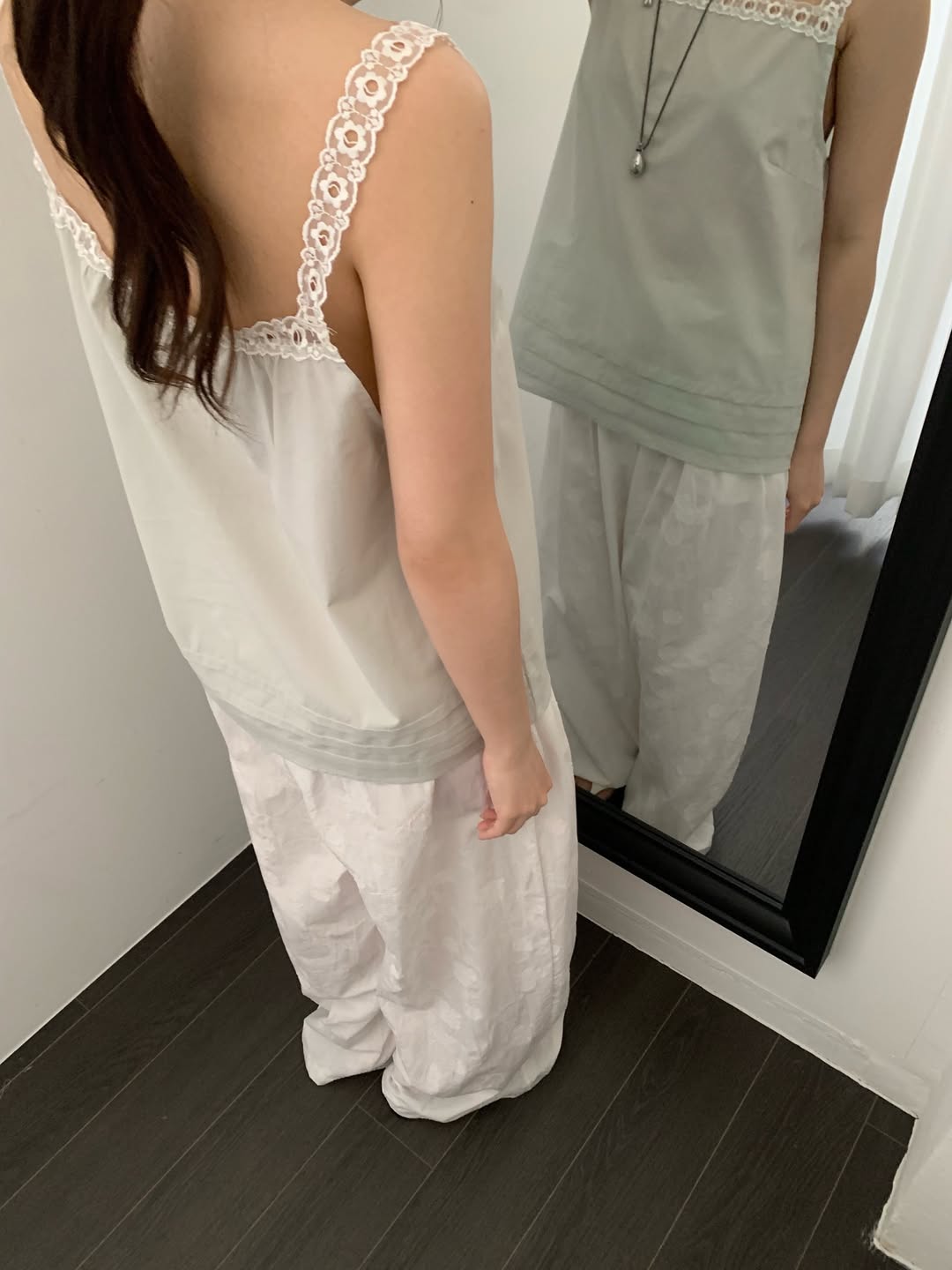 Avid Lace Strap Square Neck Sleeveless Top