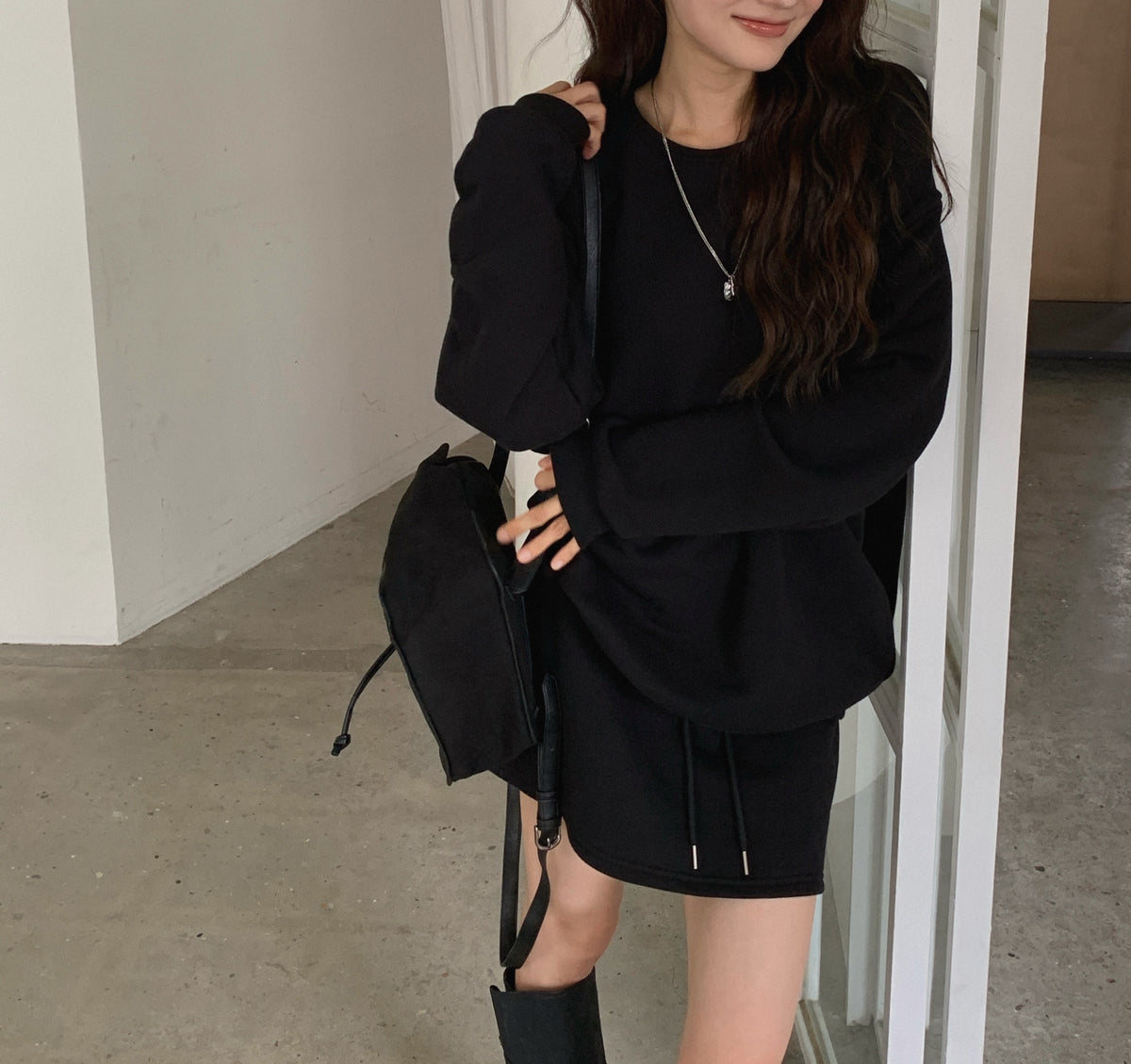 Open Back Oversized Crewneck Sweatshirt
