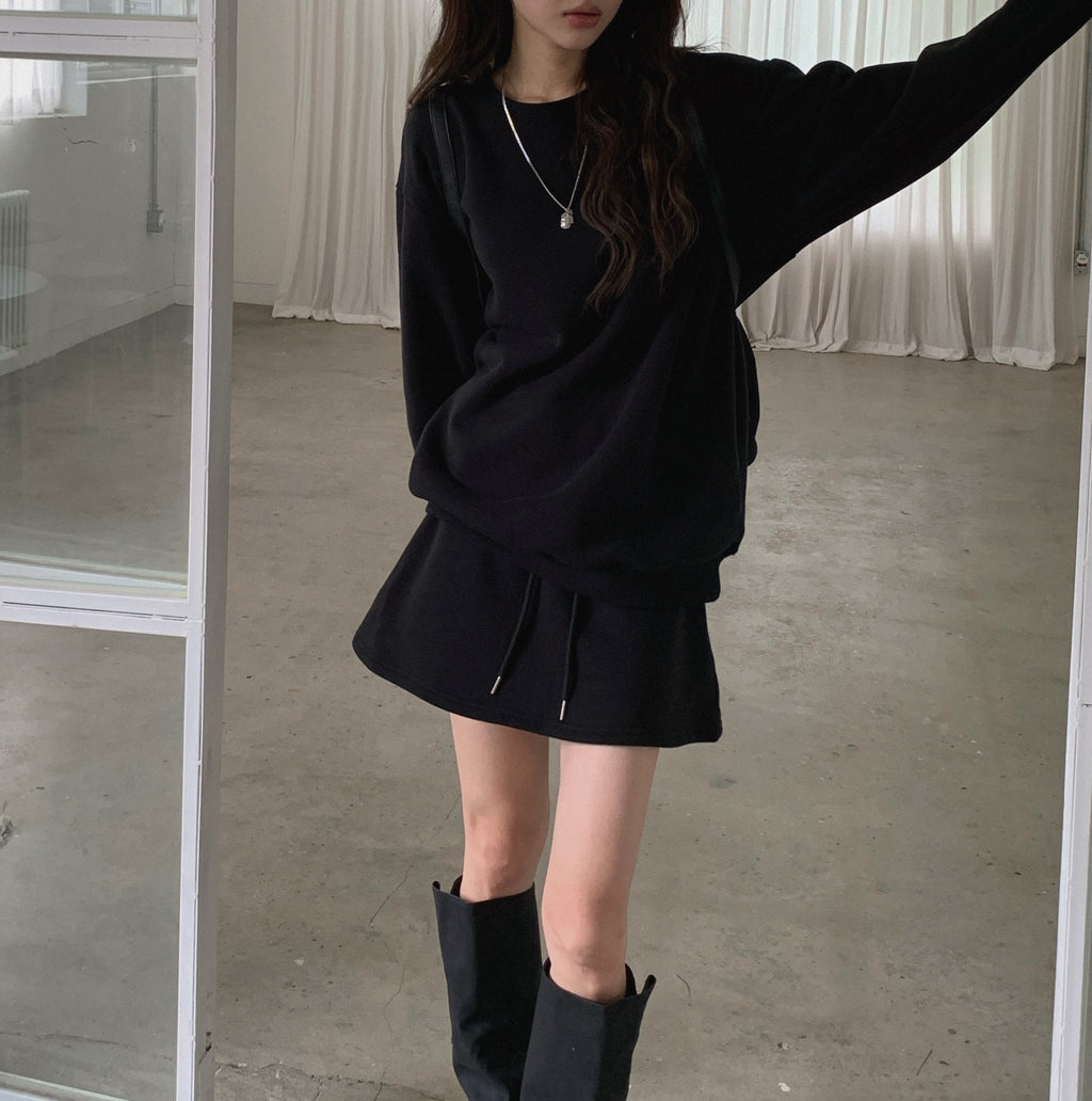 Open Back Oversized Crewneck Sweatshirt