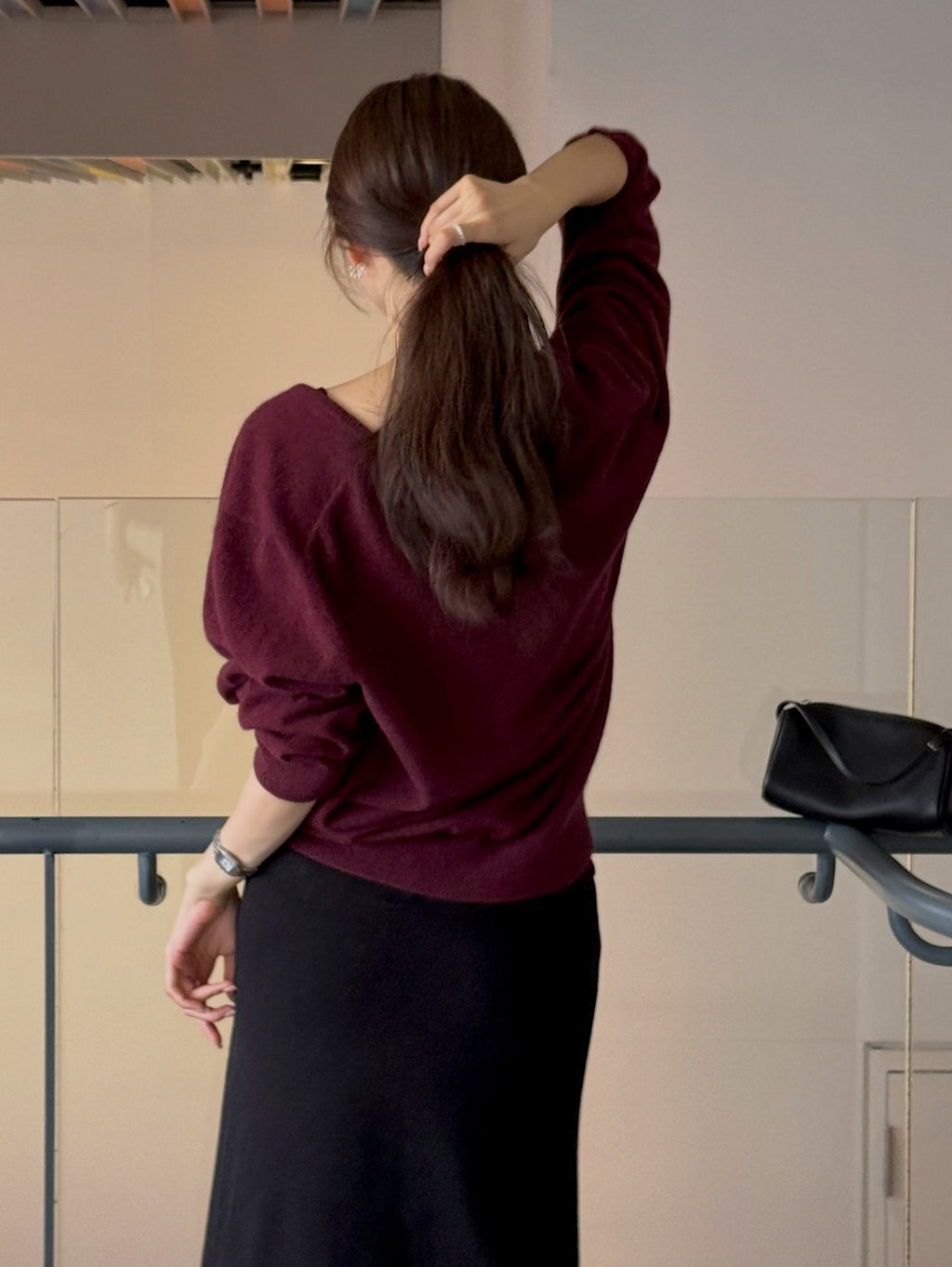 V-Neck Racoon Knit Sweater Mocha styling