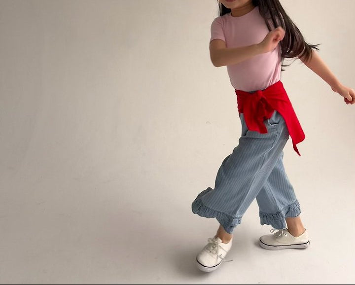 Saintdoll Petit Ruffle Hem Wide-Leg Denim Pants — Mother & Child Matching
