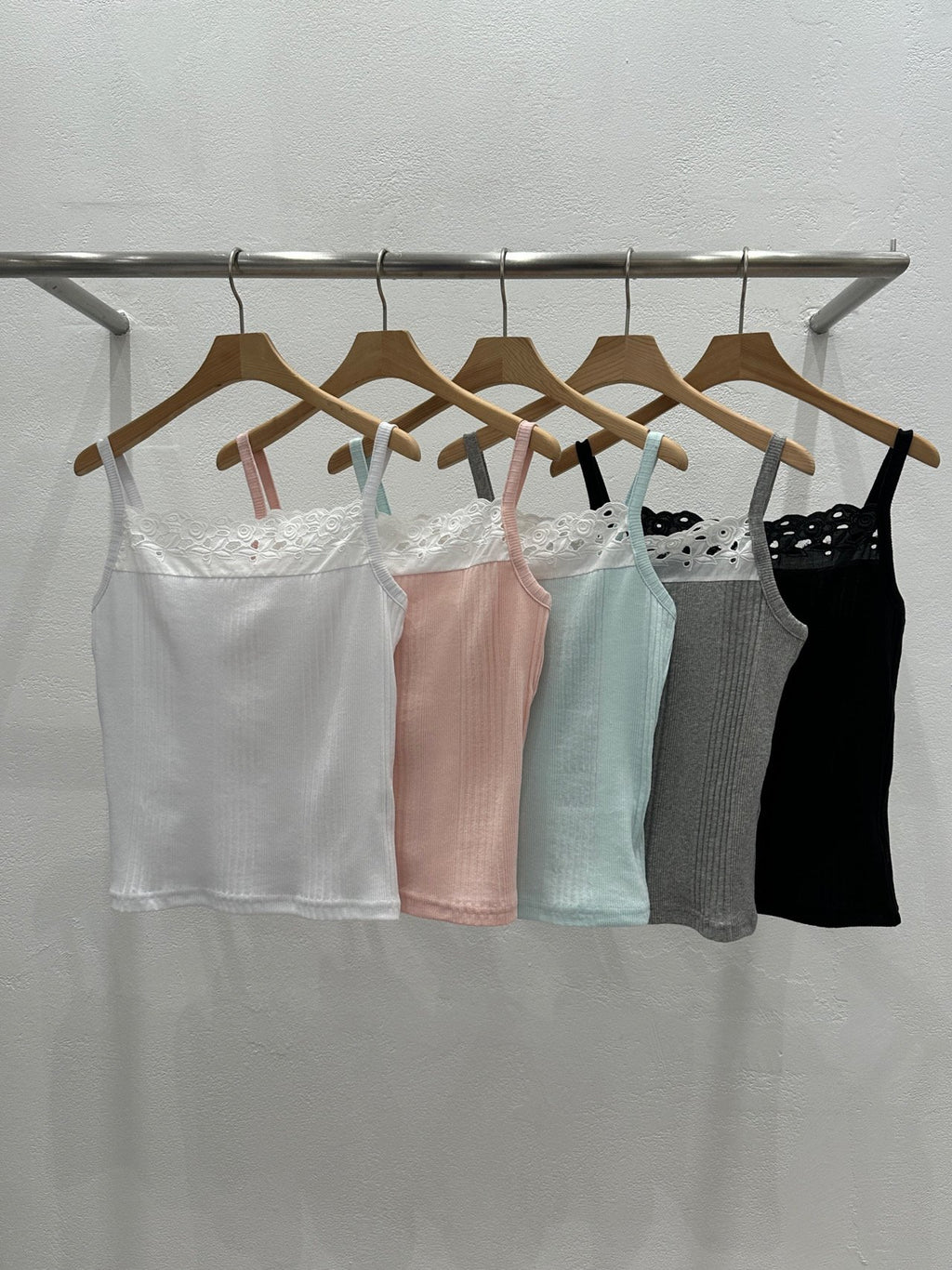 (2Pack)NueFlash Eyelet Lace Yoke Pintuck Sleeveless Top