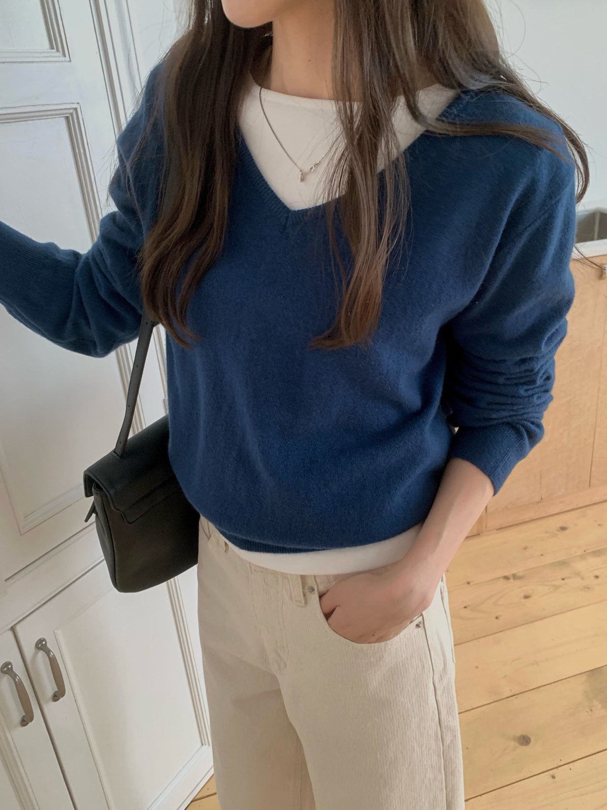 V-Neck Cashmere Blend Knit Pullover