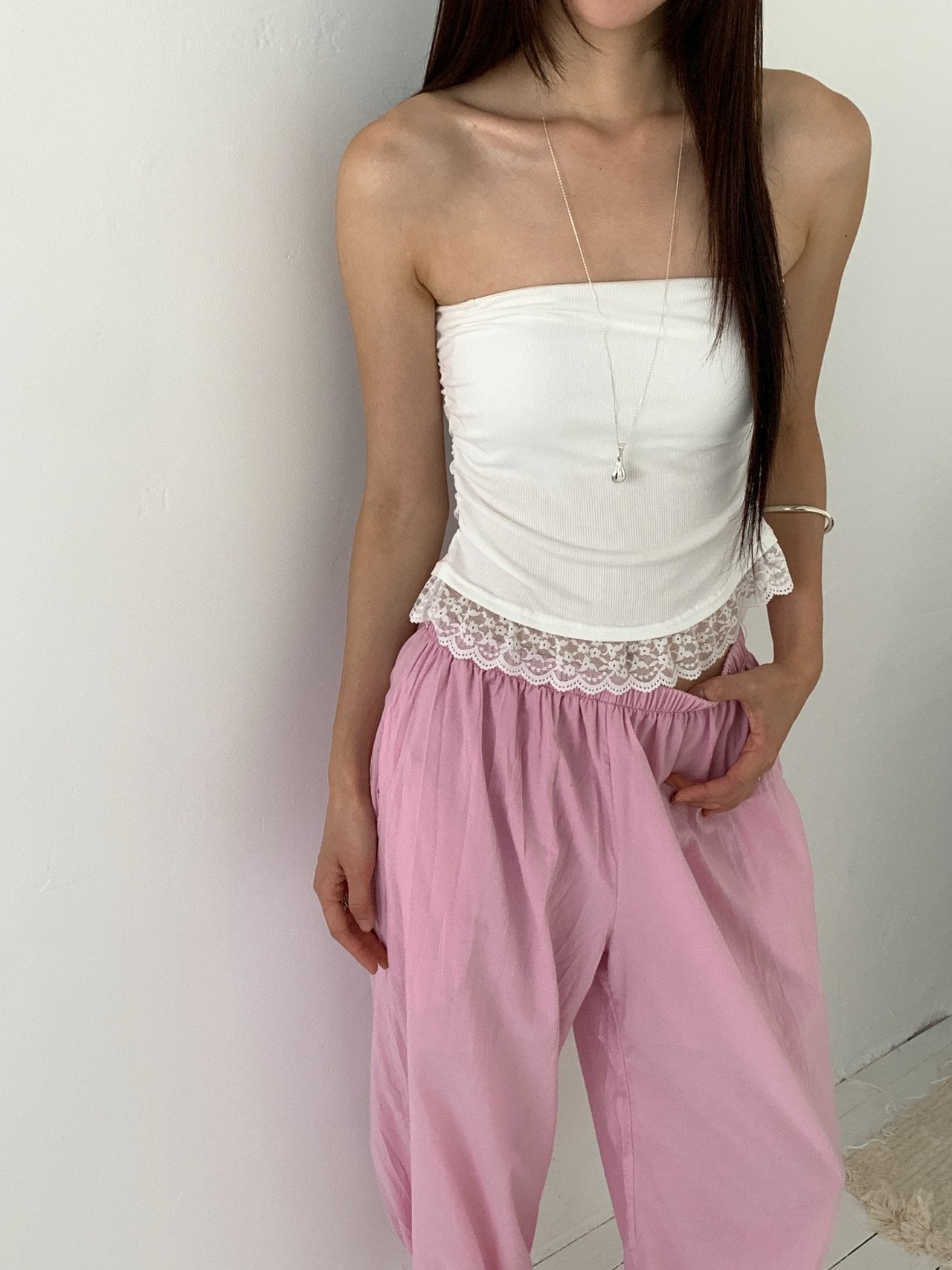 Vive L ribbed lace hem camisole top in White, Pink, Black on hangers