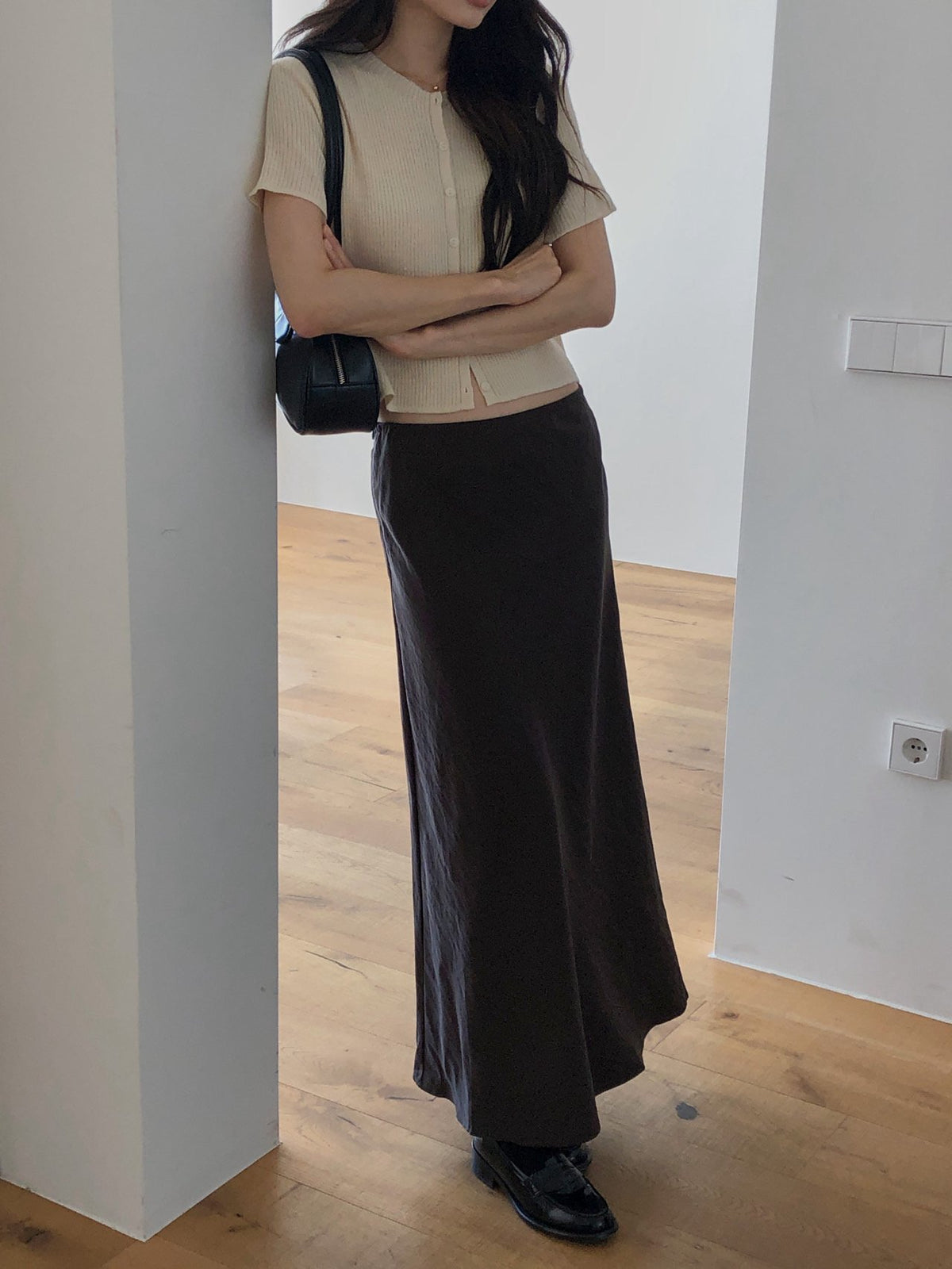 Round Neck Button Front Cropped Ribbed Short Sleeve Cardigan